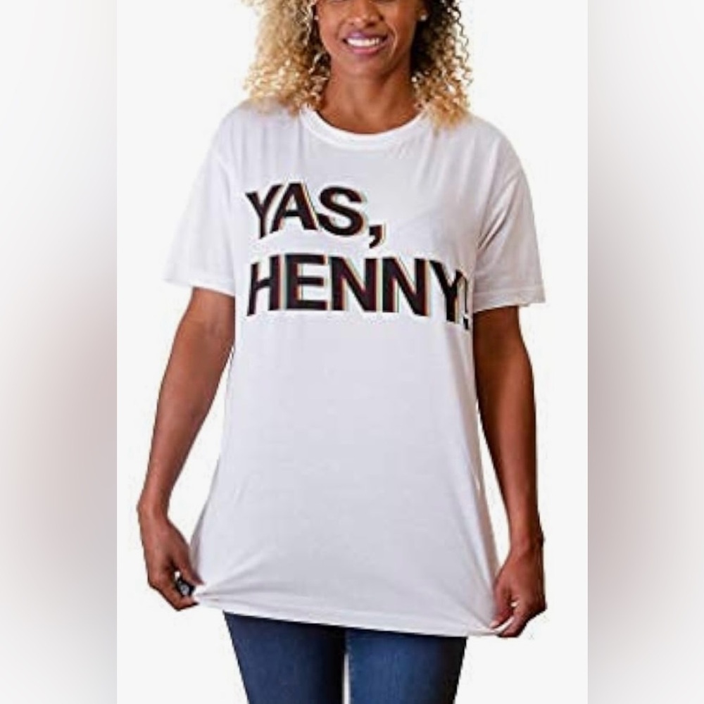 🏳️‍🌈 NWT! QE Unisex Yas Henny Tshirt